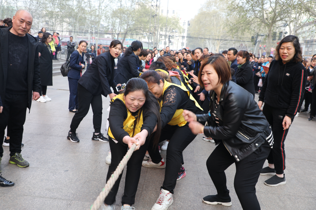 2019年運(yùn)動(dòng)會(huì)拔河比賽